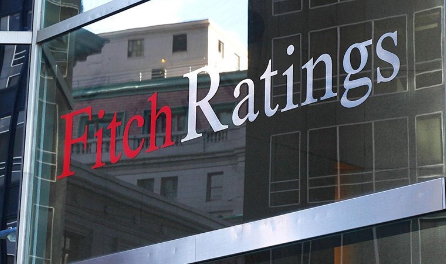 fitch-ratingsten-turk-bankalarna-kritik-ikaz-enflusonon-risk-surutor-CN6tN4FU.jpg