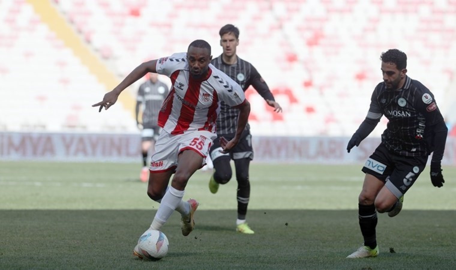 Sivasspor Alaninda 1 Puanla Yemindi!