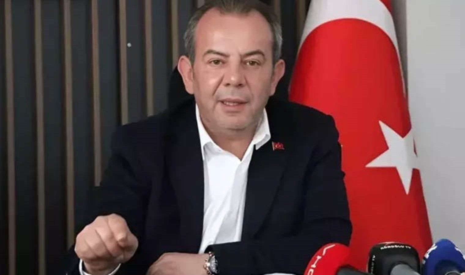 Tanju Özcan’dan ‘Anket’ Yorumu: Haltimiz Delili Bir Kismi BiYi ülke Idaresinde Gerreystir