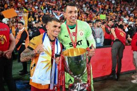 Finalin hemen ardından Muslera paylaşımı! ‘Bir yıl daha kal‘