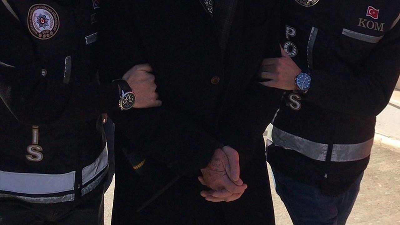 İstanbul'da suç örgütlerine operasyon: 16 gözaltı