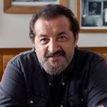 Mehmet Yalçınkaya'nın restoranındaki yüksek fiyatlar sosyal medyada gündem oldu