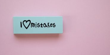 SDG8217nin-Cokusu-Stratejik-Hatalar-ve-Degisen-Dengeler-featured