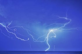 Trump8217tan-Iran-Gosterilerine-Guclu-Destek-8220Yardim-Yolda8221-featured