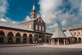 Diyarbakir-Newroz8217u-Yuz-Binleri-Agirladi-Ozgurluk-ve-Demokrasi-Talebi-featured