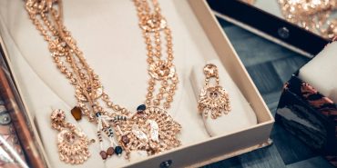 Dugunlerde-Taki-Gelenegi-Dayanismadan-Ekonomik-Yuke-Donusum-featured