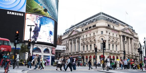 Londra’da Tarihi Çok Kültürlü Buluşma: Barış ve Hoşgörü Mesajı