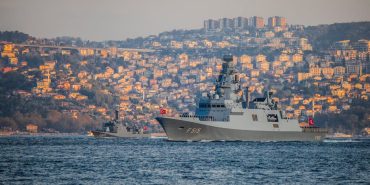 ABD8217siz-40-Ulke-Hurmuz-Bogazi8217ni-Acmada-Kararli-Kuresel-Jeopolitik-Hamle-featured