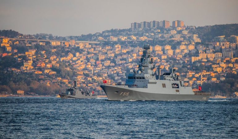 ABD8217siz-40-Ulke-Hurmuz-Bogazi8217ni-Acmada-Kararli-Kuresel-Jeopolitik-Hamle-featured