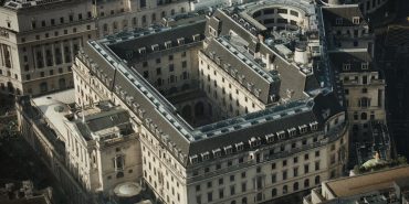 Londra8217da-Turk-Bakkallarindaki-Fiyatlar-Gundemde-Tuketici-Sikayetleri-Artiyor-featured