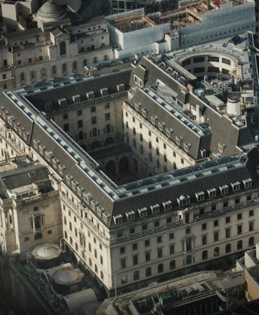 Londra8217da-Turk-Bakkallarindaki-Fiyatlar-Gundemde-Tuketici-Sikayetleri-Artiyor-featured